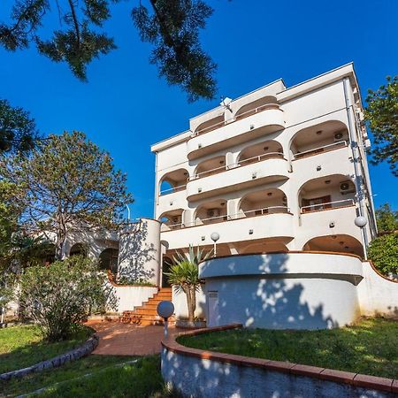 Guest House Agava Crikvenica Bagian luar foto