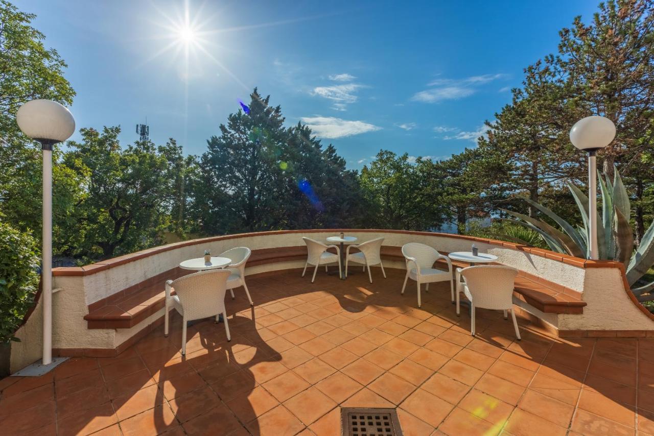 Guest House Agava Crikvenica Bagian luar foto