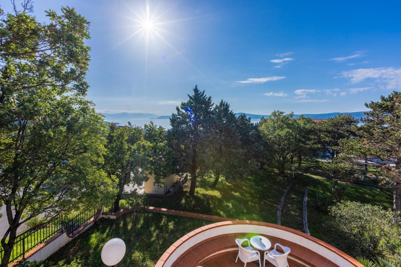 Guest House Agava Crikvenica Bagian luar foto